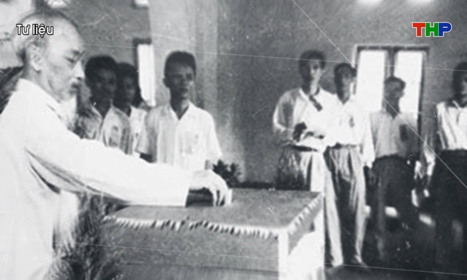 Từ l&aacute; phiếu đầu ti&ecirc;n đến h&agrave;nh tr&igrave;nh 80 năm niềm tin của cử tri th&agrave;nh phố