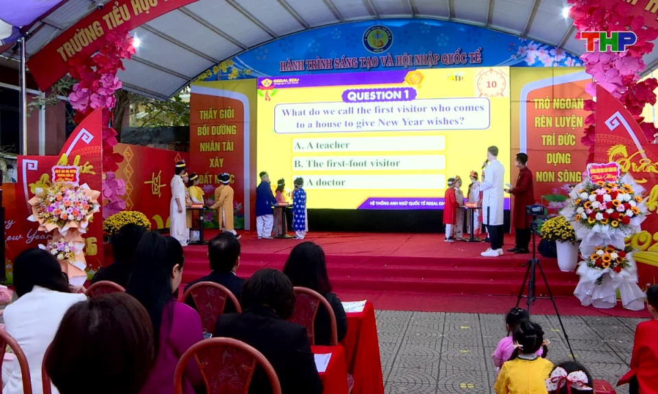 Gi&aacute;o dục v&agrave; đ&agrave;o tạo: X&acirc;y dựng m&ocirc;i trường tiếng Anh trong trường học