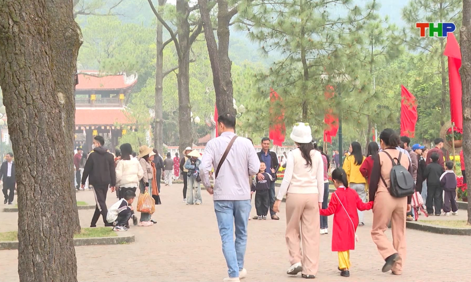 Chuẩn bị lễ hội m&ugrave;a xu&acirc;n C&ocirc;n Sơn - Kiếp Bạc