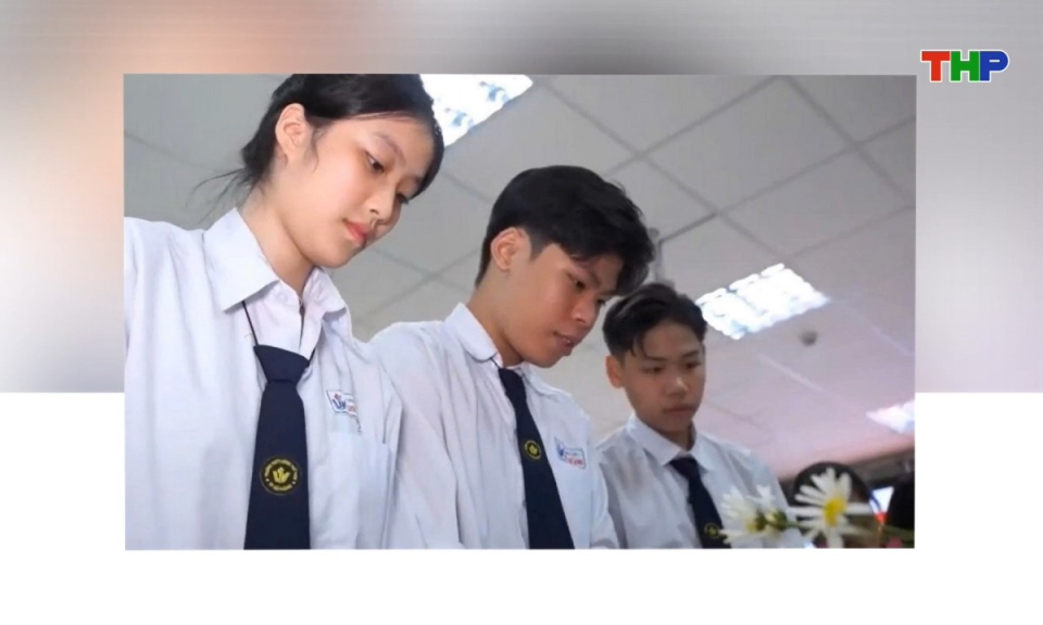 Lăng k&iacute;nh tuổi hoa: Tuấn Kiệt - Cậu bạn năng nổ 