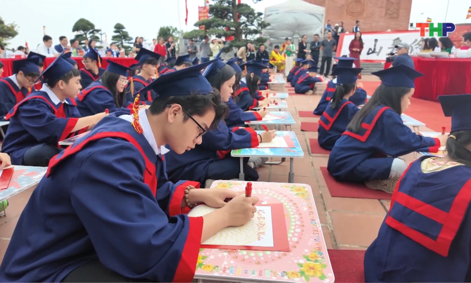 Lễ khai b&uacute;t xu&acirc;n B&iacute;nh Ngọ tại Th&aacute;p Tường Long