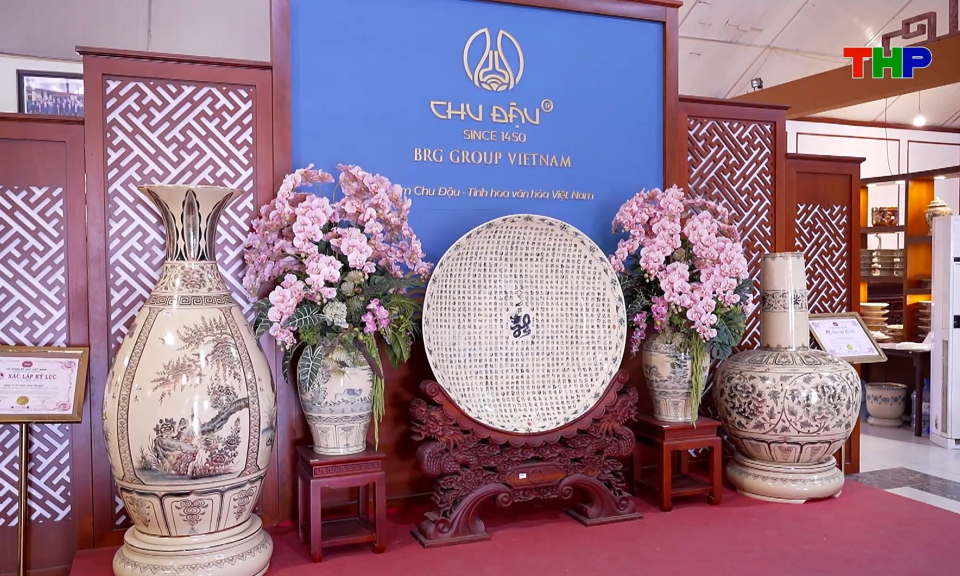 Chạm Hải Ph&ograve;ng: Chiếc đĩa 1000 chữ Long