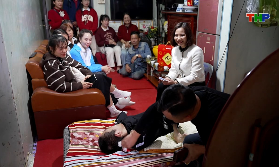 Ng&agrave;y nữa để y&ecirc;u thương: &Aacute;nh s&aacute;ng trong nghịch cảnh