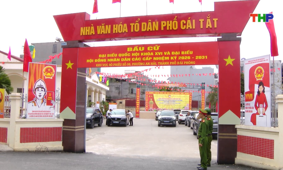 Ho&agrave;n th&agrave;nh c&ocirc;ng t&aacute;c trang tr&iacute;, ph&aacute;t thẻ cử tri phục vụ bầu cử