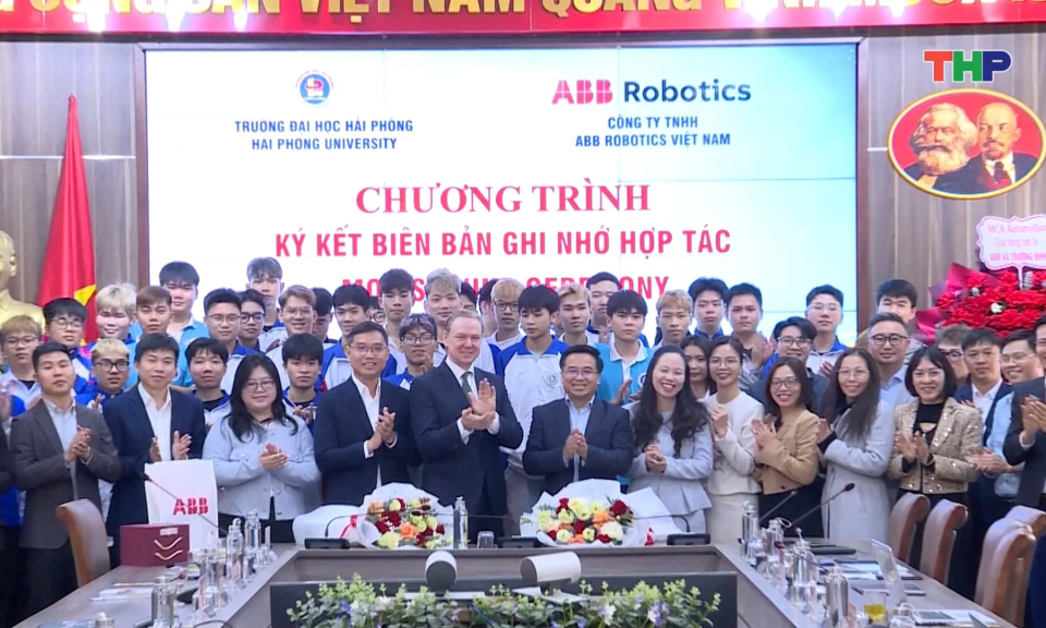 Hợp t&aacute;c n&acirc;ng cao chất lượng đ&agrave;o tạo nh&acirc;n lực c&ocirc;ng nghệ cao