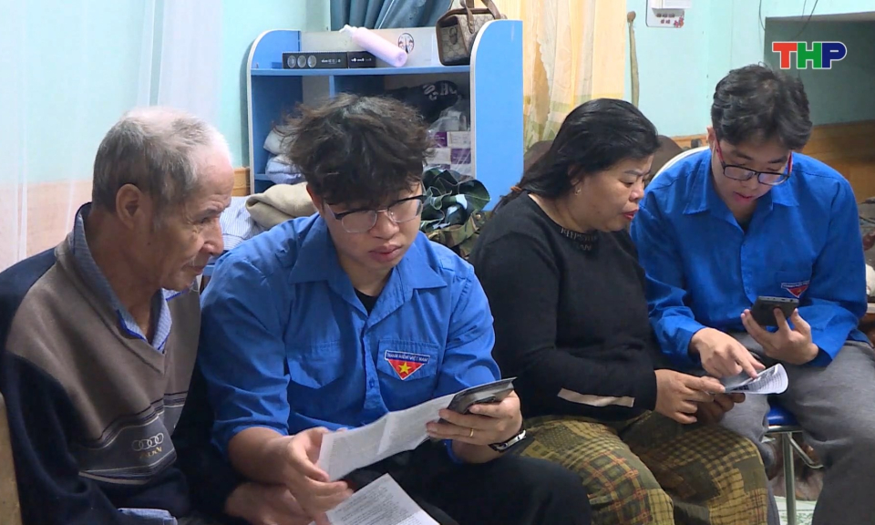 Tuổi trẻ th&agrave;nh phố hướng về ng&agrave;y hội của non s&ocirc;ng