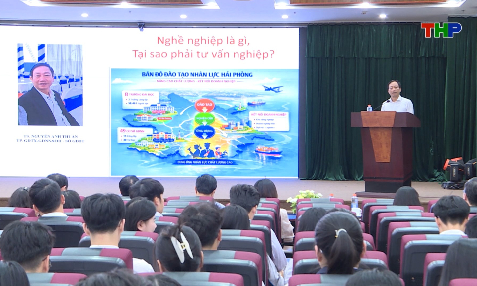 Hỗ trợ tư vấn hướng nghiệp, tuyển sinh cho học sinh trung học phổ th&ocirc;ng