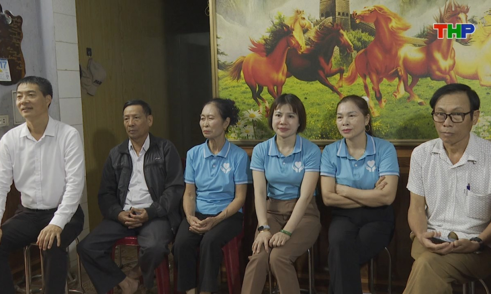 V&igrave; cộng đồng: Lan tỏa gi&aacute; trị nh&acirc;n văn từ C&acirc;u lạc bộ Li&ecirc;n thế hệ tự gi&uacute;p nhau