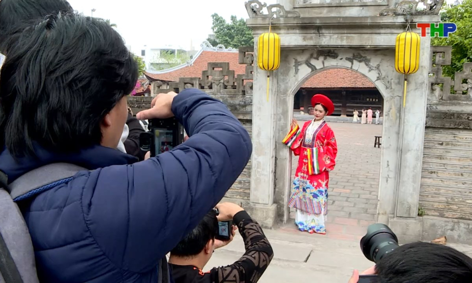 &Acirc;m vang miền cửa biển: Nhiếp ảnh m&ugrave;a xu&acirc;n