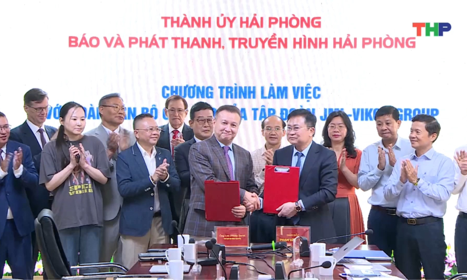 Hợp t&aacute;c quốc tế trong lĩnh vực truyền th&ocirc;ng