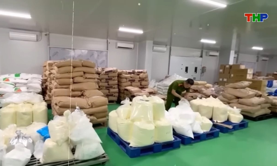 Ch&iacute;nh s&aacute;ch ph&aacute;p luật: Bảo vệ quyền lợi người ti&ecirc;u d&ugrave;ng