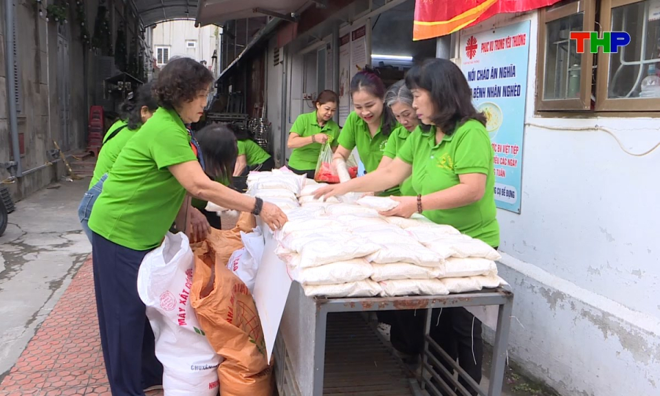 Ng&agrave;y nữa để y&ecirc;u thương: Mỗi ng&agrave;y trao th&ecirc;m y&ecirc;u thương