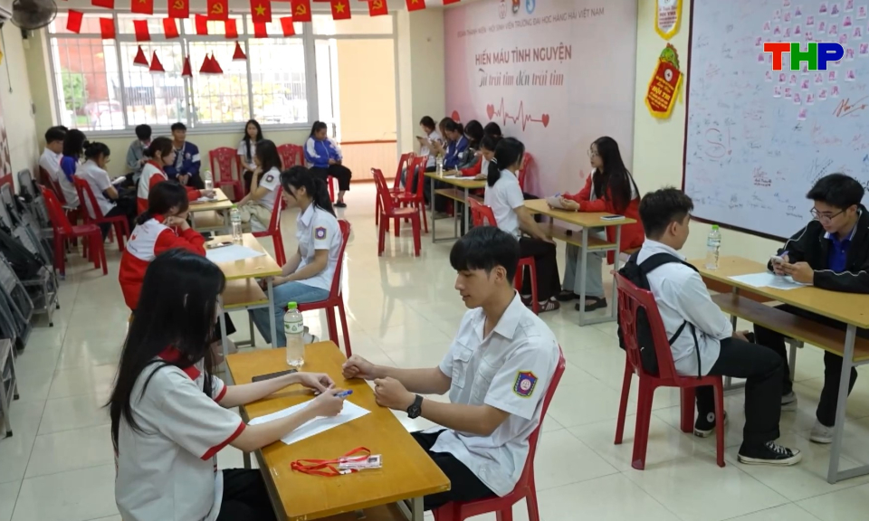 Chạm Hải Ph&ograve;ng: Trạm hiến m&aacute;u