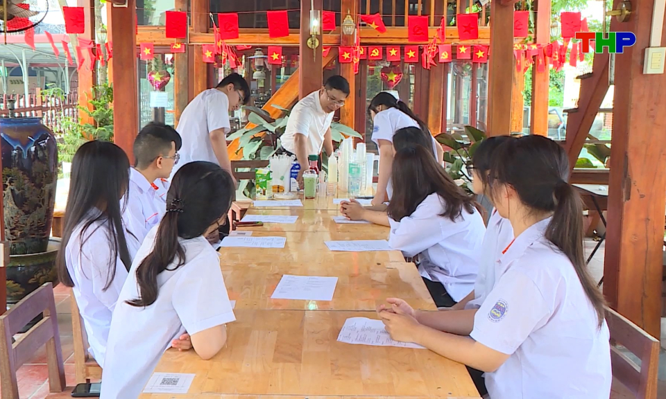 N&acirc;ng cao năng lực đội ngũ gi&aacute;o vi&ecirc;n dạy nghề