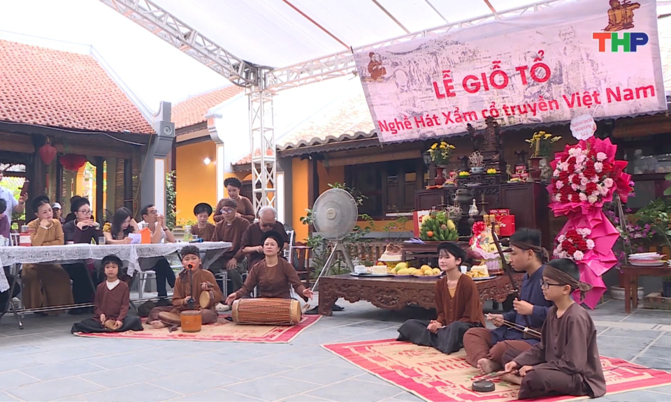 Bảo tồn v&agrave; ph&aacute;t huy nghệ thuật h&aacute;t xẩm 