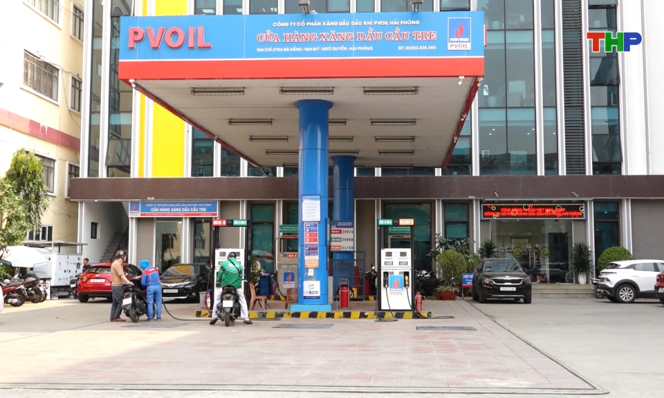 Giảm thuế xăng dầu hỗ trợ doanh nghiệp v&agrave; người d&acirc;n