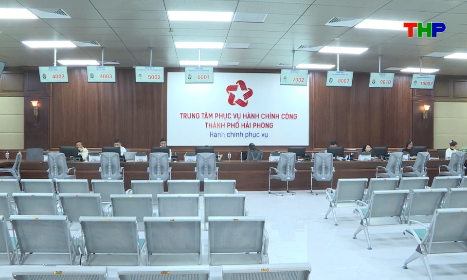 Chuẩn h&oacute;a, cập nhật dữ liệu giải quyết thủ tục h&agrave;nh ch&iacute;nh