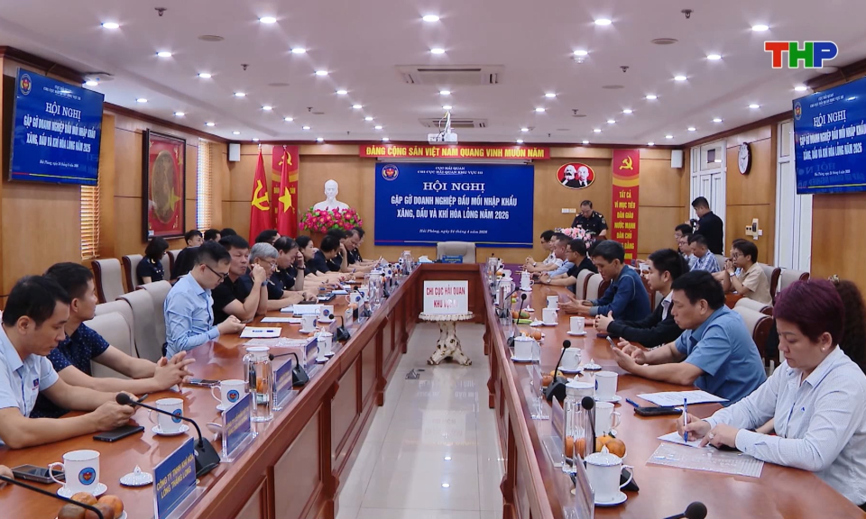 Đồng h&agrave;nh, tạo thuận lợi cho doanh nghiệp nhập khẩu xăng, dầu v&agrave; kh&iacute; h&oacute;a lỏng