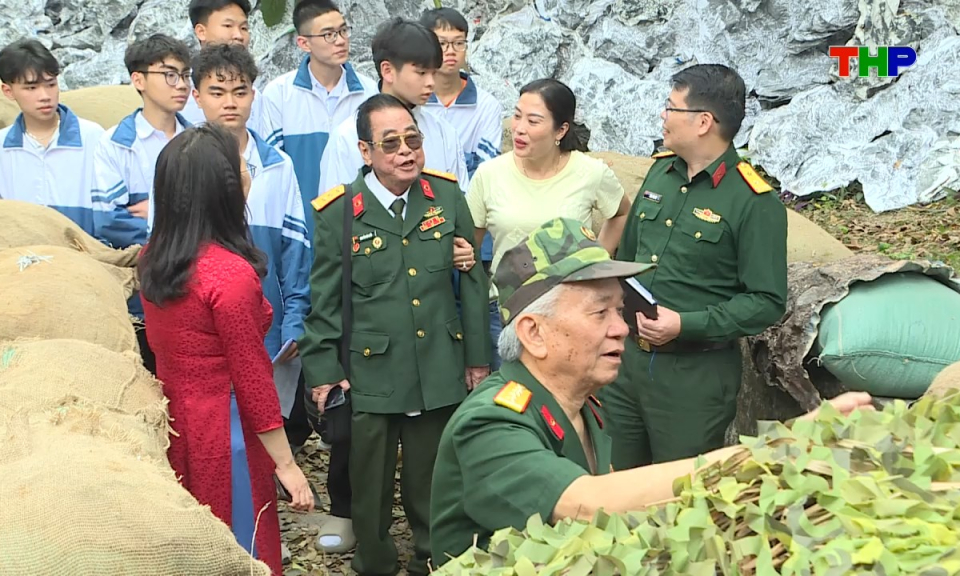 Ch&acirc;n dung cuộc sống: Người l&iacute;nh v&agrave; k&yacute; ức h&agrave;o h&ugrave;ng 30/4/1975