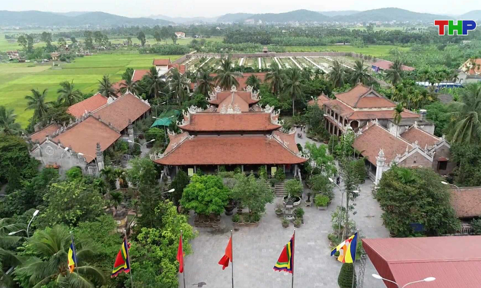 H&agrave;nh tr&igrave;nh đỏ: Ch&ugrave;a Bảo Ph&uacute;c