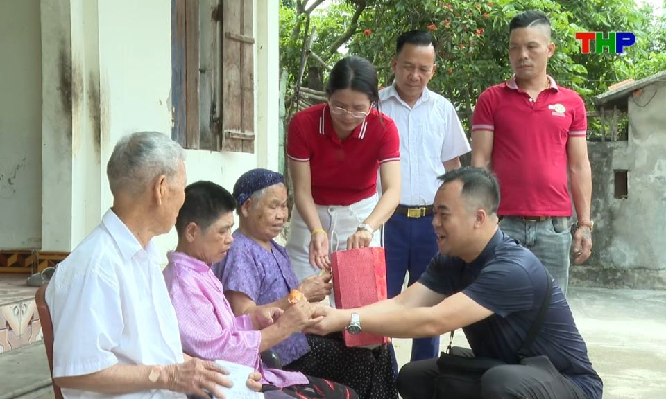Ng&agrave;y nữa để y&ecirc;u thương: H&agrave;nh tr&igrave;nh y&ecirc;u thương