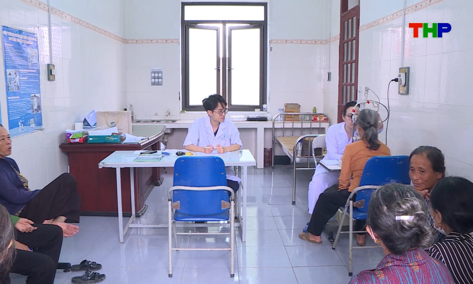 Chăm s&oacute;c sức khỏe người d&acirc;n từ cơ sở
