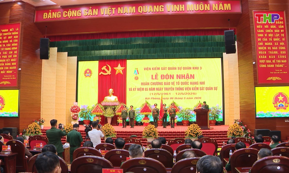 Viện Kiểm s&aacute;t qu&acirc;n sự Qu&acirc;n khu 3 đ&oacute;n nhận Hu&acirc;n chương Bảo vệ Tổ quốc hạng Nh&igrave;