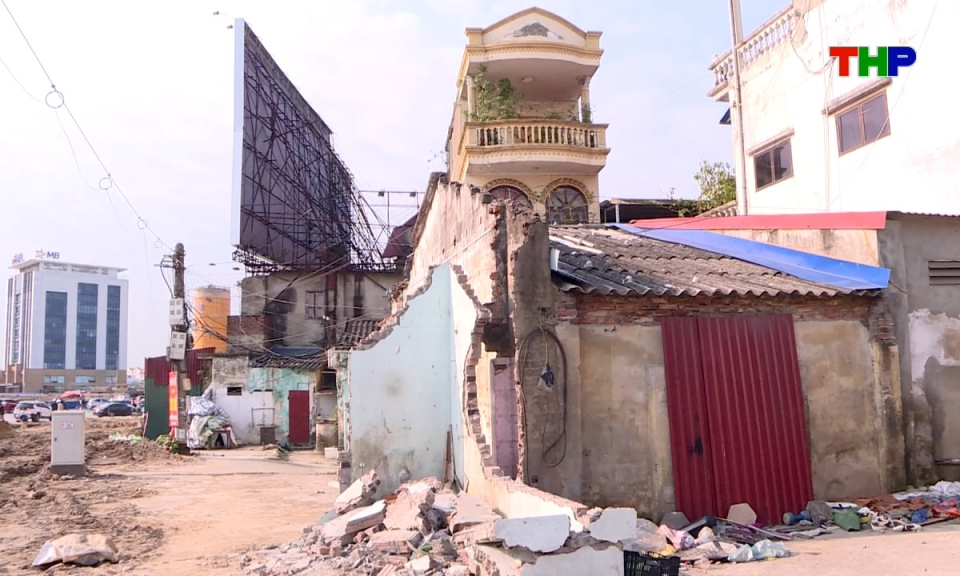 Hộp thư truyền h&igrave;nh: Quan t&acirc;m bố tr&iacute; t&aacute;i định cư khi thực hiện c&aacute;c dự &aacute;n