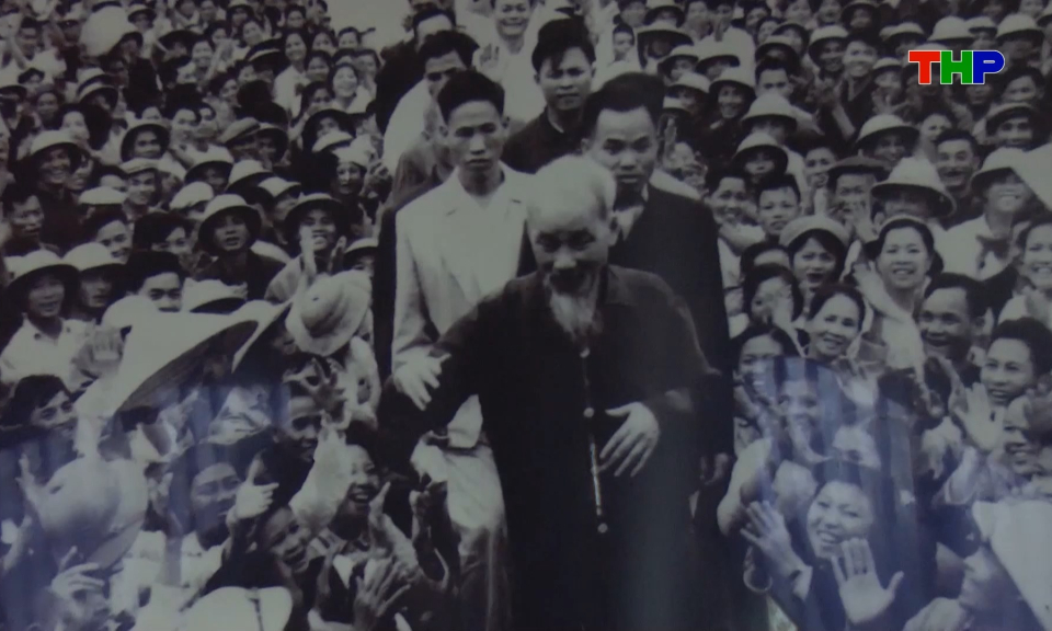 B&aacute;c Hồ với Hải Ph&ograve;ng