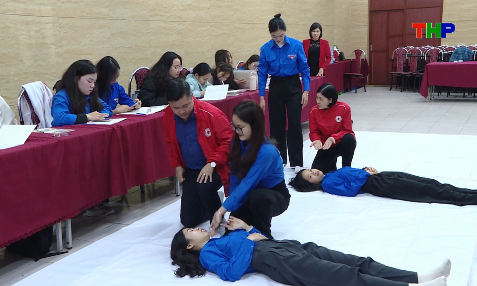 Trang bị kỹ năng sơ cấp cứu, x&acirc;y dựng cộng đồng an to&agrave;n
