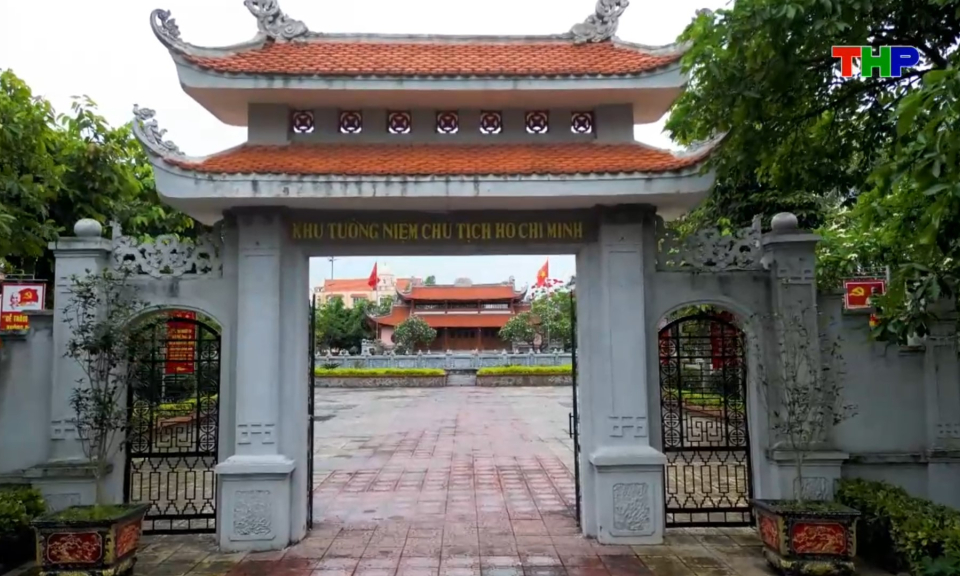 Chạm Hải Ph&ograve;ng: Khu tưởng niệm Chủ tịch Hồ Ch&iacute; Minh