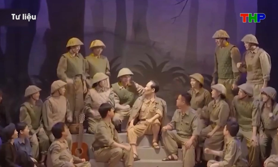 Diễn đ&agrave;n văn học nghệ thuật: Nghệ thuật thể hiện h&igrave;nh tượng B&aacute;c Hồ tr&ecirc;n s&acirc;n khấu
