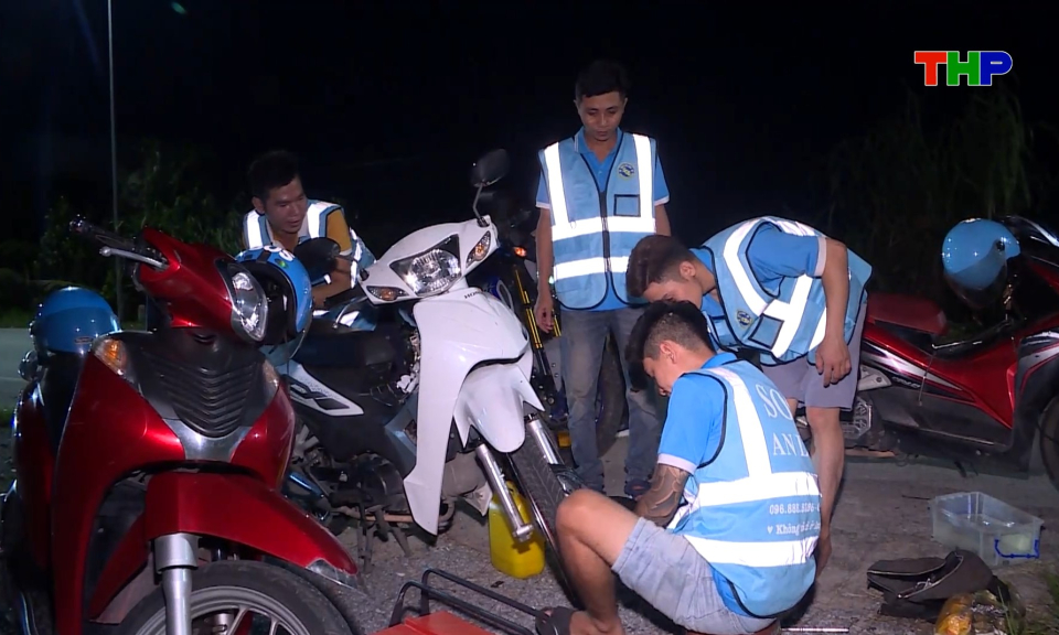 Suối nguồn y&ecirc;u thương: Tuổi trẻ h&agrave;nh động