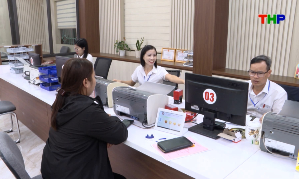 Cắt giảm, đơn giản ho&aacute; thủ tục h&agrave;nh ch&iacute;nh