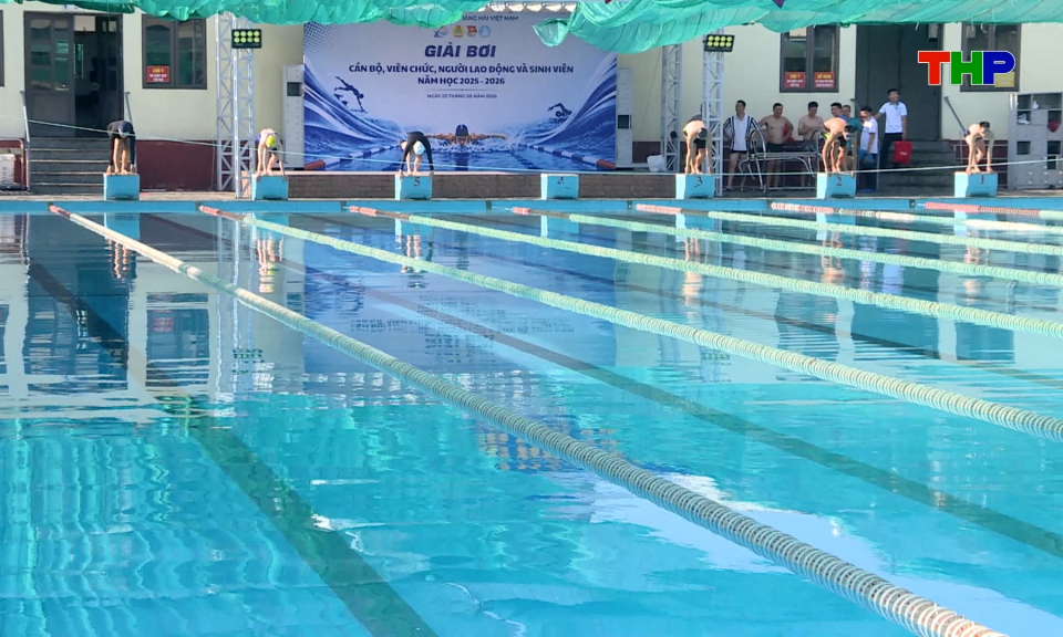 Giải bơi truyền thống Trường Đại học H&agrave;ng hải Việt Nam