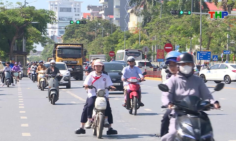 Bảo đảm sức khỏe trong những ng&agrave;y nắng n&oacute;ng