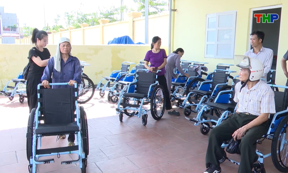 Chăm lo đời sống người khuyết tật