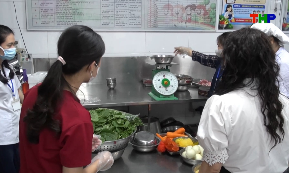 Bảo đảm an to&agrave;n thực phẩm tr&ecirc;n địa b&agrave;n th&agrave;nh phố