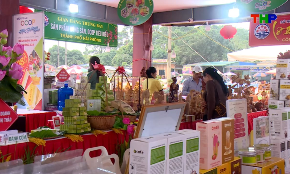 Kinh tế v&agrave; đ&ocirc; thị: Ph&aacute;t triển ph&acirc;n phối đa k&ecirc;nh cho sản phẩm OCOP