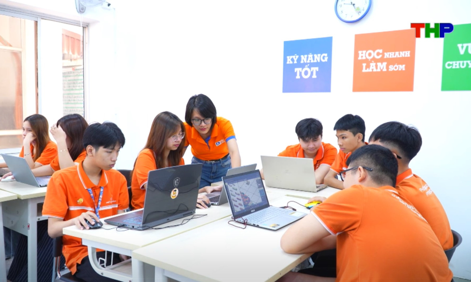Con đường lựa chọn: Chọn nghề thời c&ocirc;ng nghệ - V&igrave; sao c&ocirc;ng nghệ th&ocirc;ng tin v&agrave; logistics l&ecirc;n ng&ocirc;i