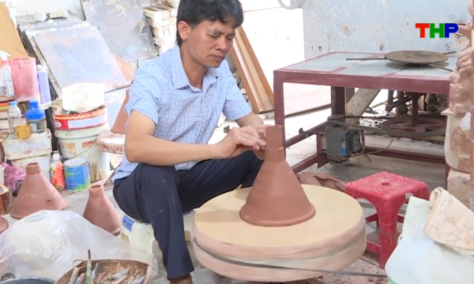 H&agrave;nh tr&igrave;nh đỏ: Gốm Dưỡng Động