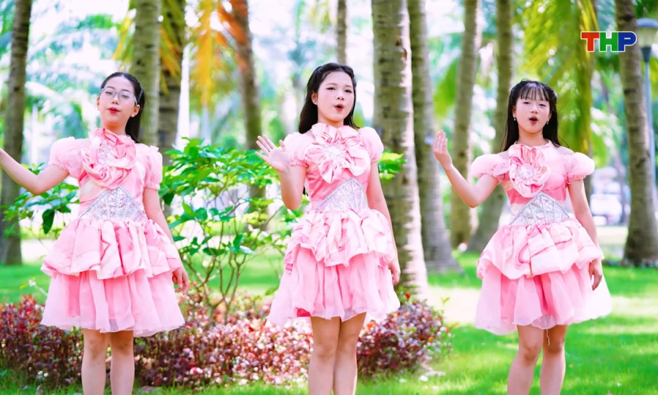 Ca nhạc: Hoa nắng m&ugrave;a h&egrave;