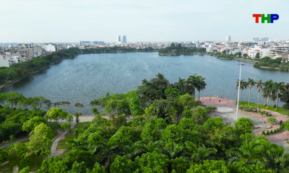 Chạm Hải Ph&ograve;ng: C&ocirc;ng vi&ecirc;n Bạch Đằng