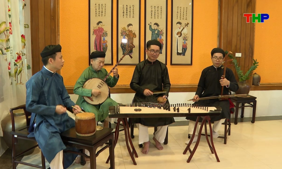 Điểm hẹn &acirc;m nhạc: Tr&aacute;i tim y&ecirc;u thương