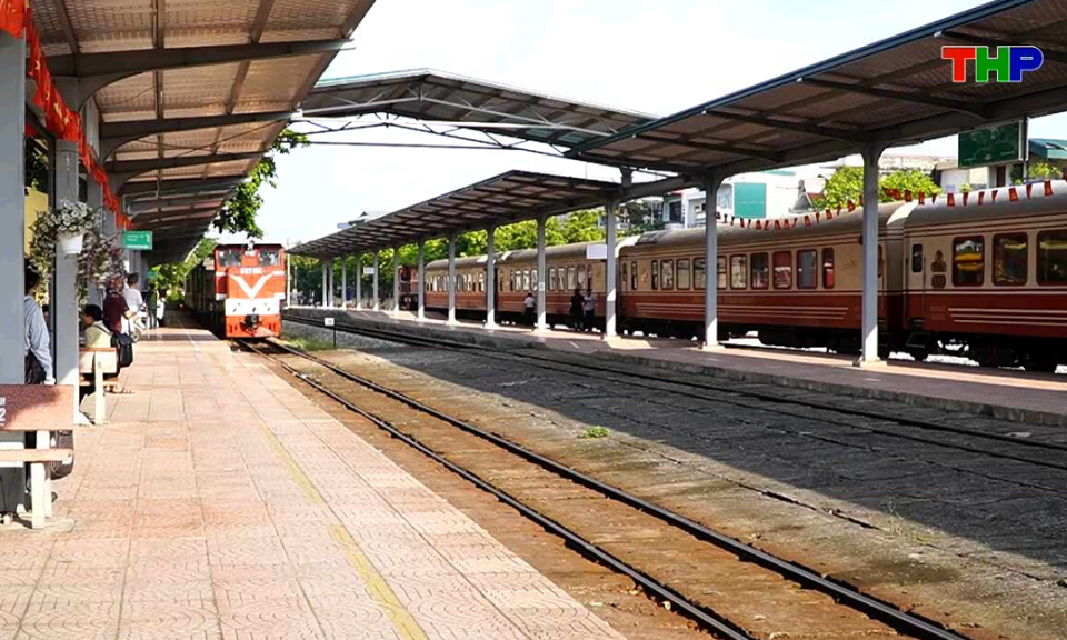 H&agrave;nh tr&igrave;nh đỏ: Ga Hải Dương