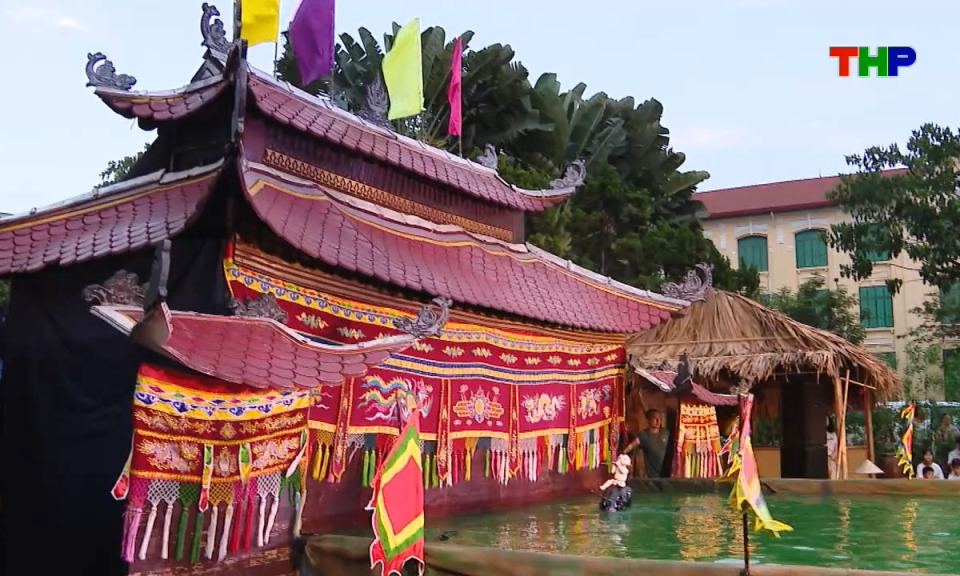 Ch&acirc;n dung cuộc sống: Người đưa nghệ thuật xuống phố