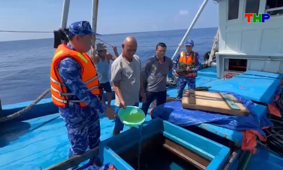 Ch&iacute;nh s&aacute;ch ph&aacute;p luật: Quyết liệt ngăn chặn bu&ocirc;n lậu xăng dầu tr&ecirc;n biển