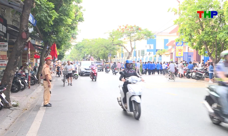 Bảo đảm an ninh trật tự, an to&agrave;n giao th&ocirc;ng cho kỳ thi tốt nghiệp THPT
