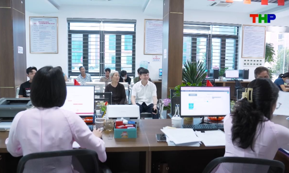Chuyển đổi số v&agrave; cải c&aacute;ch h&agrave;nh ch&iacute;nh: Đổi mới để phục vụ người d&acirc;n tốt hơn