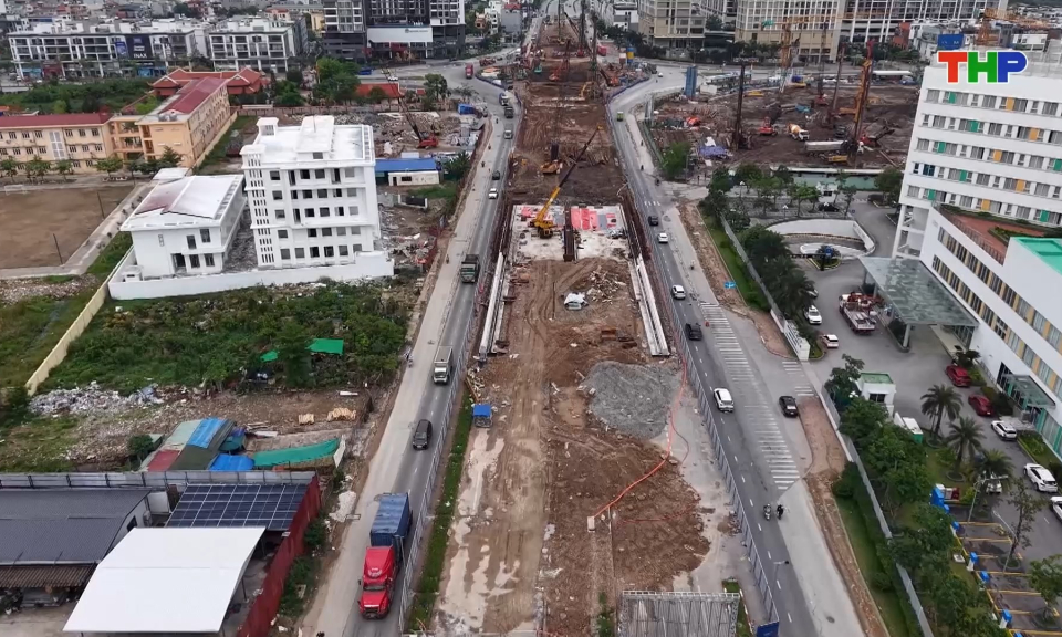 Giải ng&acirc;n vốn đầu tư c&ocirc;ng, th&uacute;c đẩy tăng trưởng